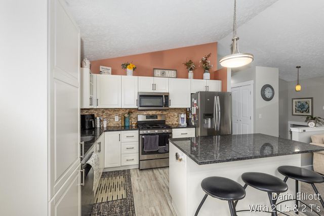 171 Foxtail Drive, Ionia, MI 48846