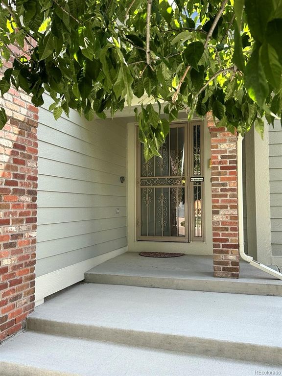Image 1 of property listing at 7564 Bantry Court, Lone Tree, CO 80124