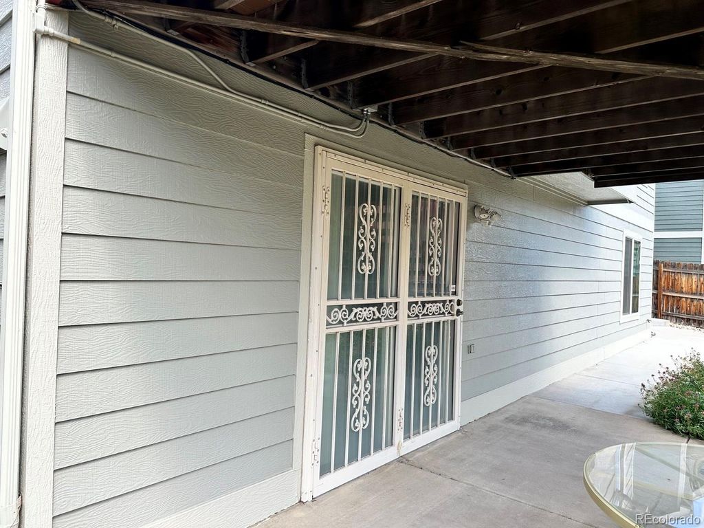 Image 12 of property listing at 7564 Bantry Court, Lone Tree, CO 80124