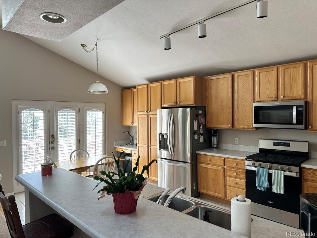 Image 3 of property listing at 7564 Bantry Court, Lone Tree, CO 80124