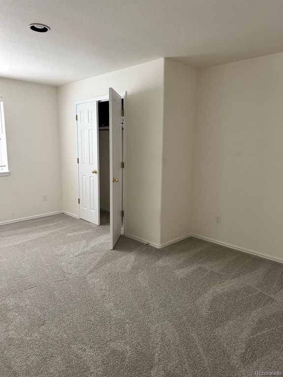 Image 6 of property listing at 7564 Bantry Court, Lone Tree, CO 80124
