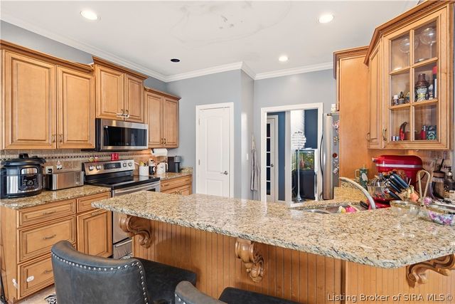 12106 Greenbriar Boulevard, Sellersburg, IN 47172