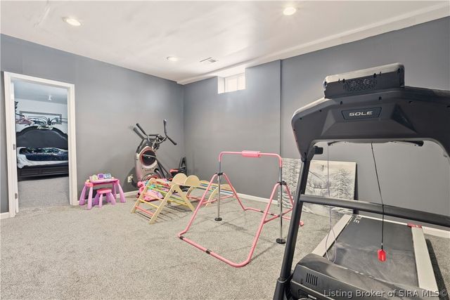 12106 Greenbriar Boulevard, Sellersburg, IN 47172