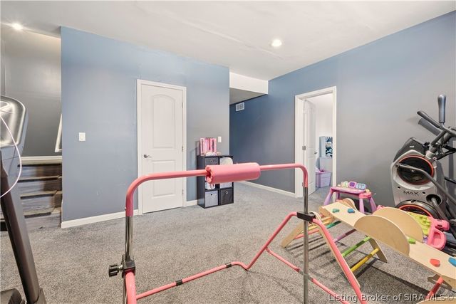 12106 Greenbriar Boulevard, Sellersburg, IN 47172