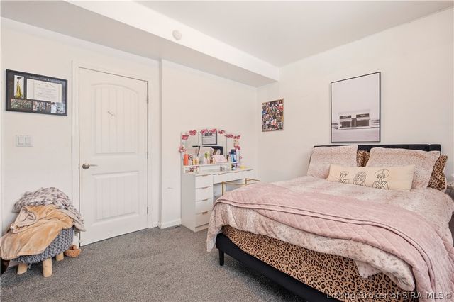 12106 Greenbriar Boulevard, Sellersburg, IN 47172