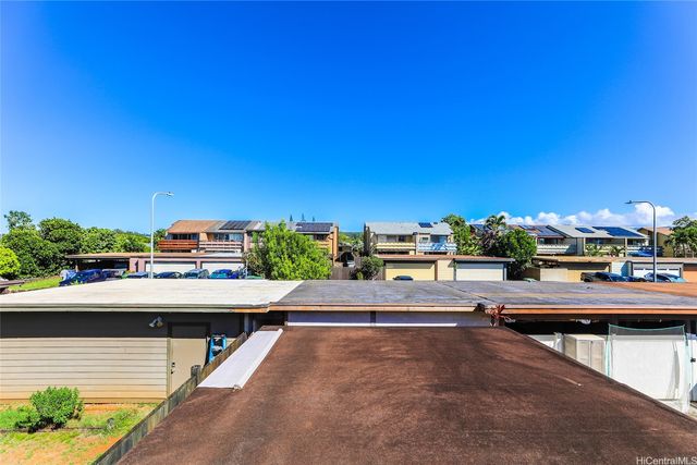 95-720 Kahikinui Street, Mililani, HI 96789