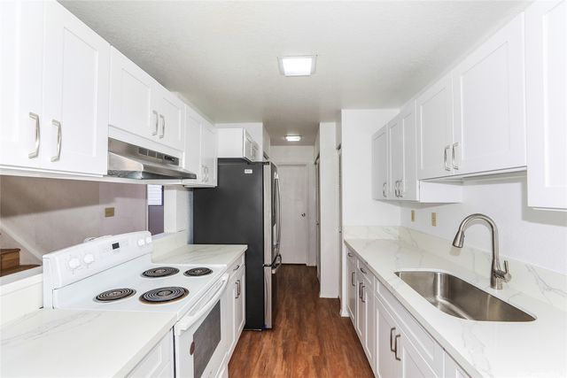 95-720 Kahikinui Street, Mililani, HI 96789