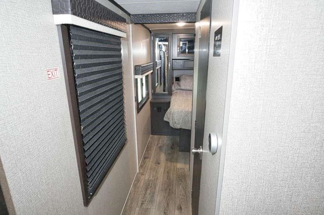 6194 S South Shore Street, Sargent, TX 77414