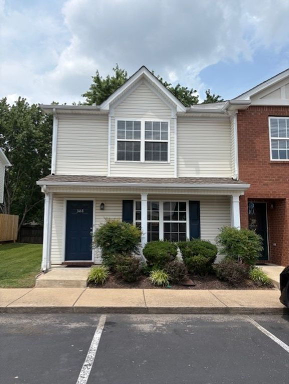 348 Arapaho Dr, Murfreesboro, TN 37128