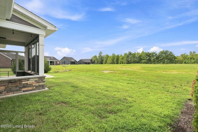 2001 Villa View Ct, Jeffersonville, IN 47130