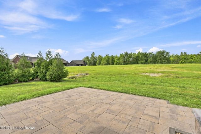 2001 Villa View Ct, Jeffersonville, IN 47130