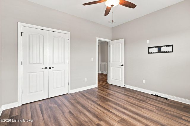 2001 Villa View Ct, Jeffersonville, IN 47130