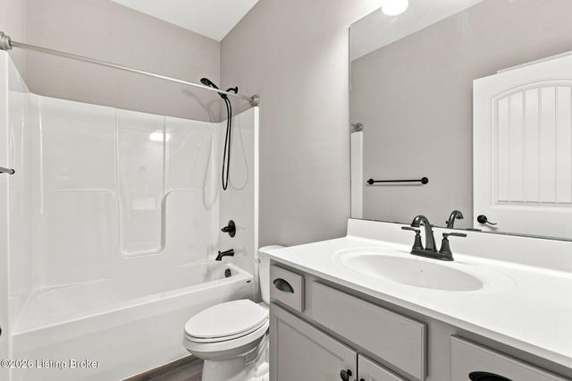 2001 Villa View Ct, Jeffersonville, IN 47130