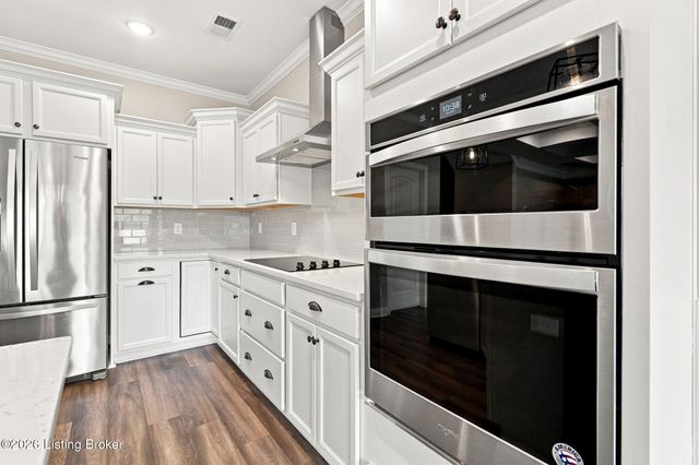 2001 Villa View Ct, Jeffersonville, IN 47130