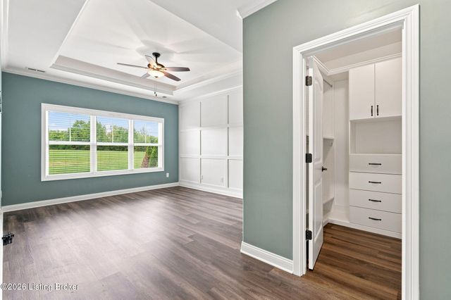2001 Villa View Ct, Jeffersonville, IN 47130