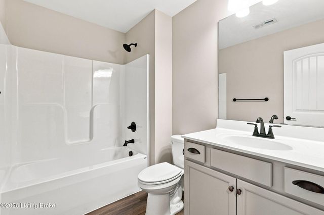 2001 Villa View Ct, Jeffersonville, IN 47130