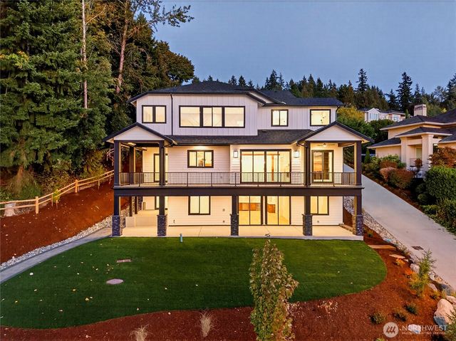 1642 205th Place NE, Sammamish, WA 98074