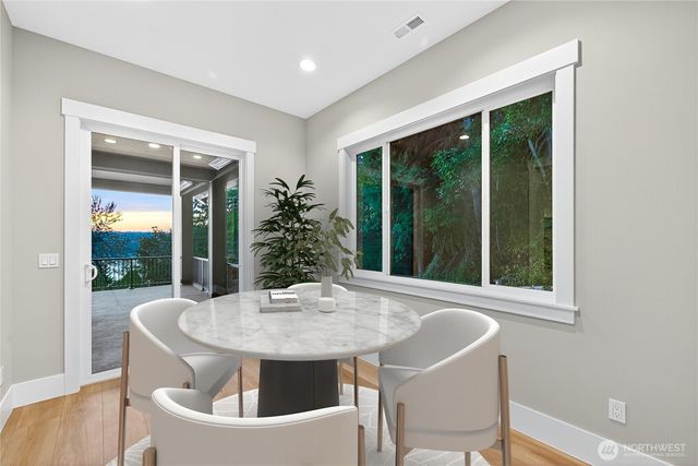 1642 205th Place NE, Sammamish, WA 98074