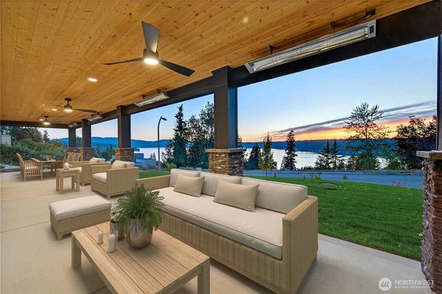 1642 205th Place NE, Sammamish, WA 98074