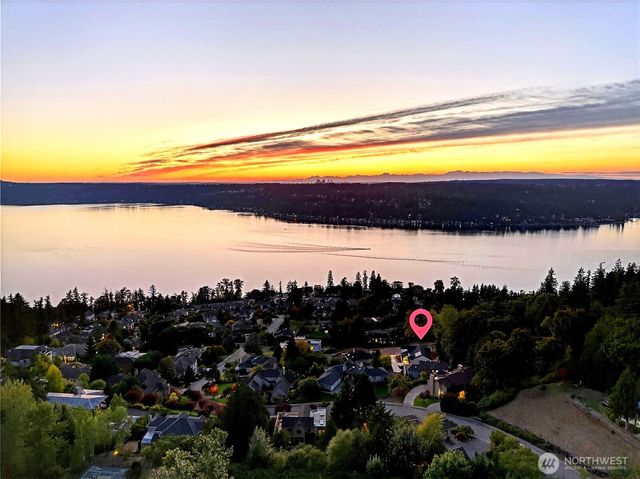 1642 205th Place NE, Sammamish, WA 98074