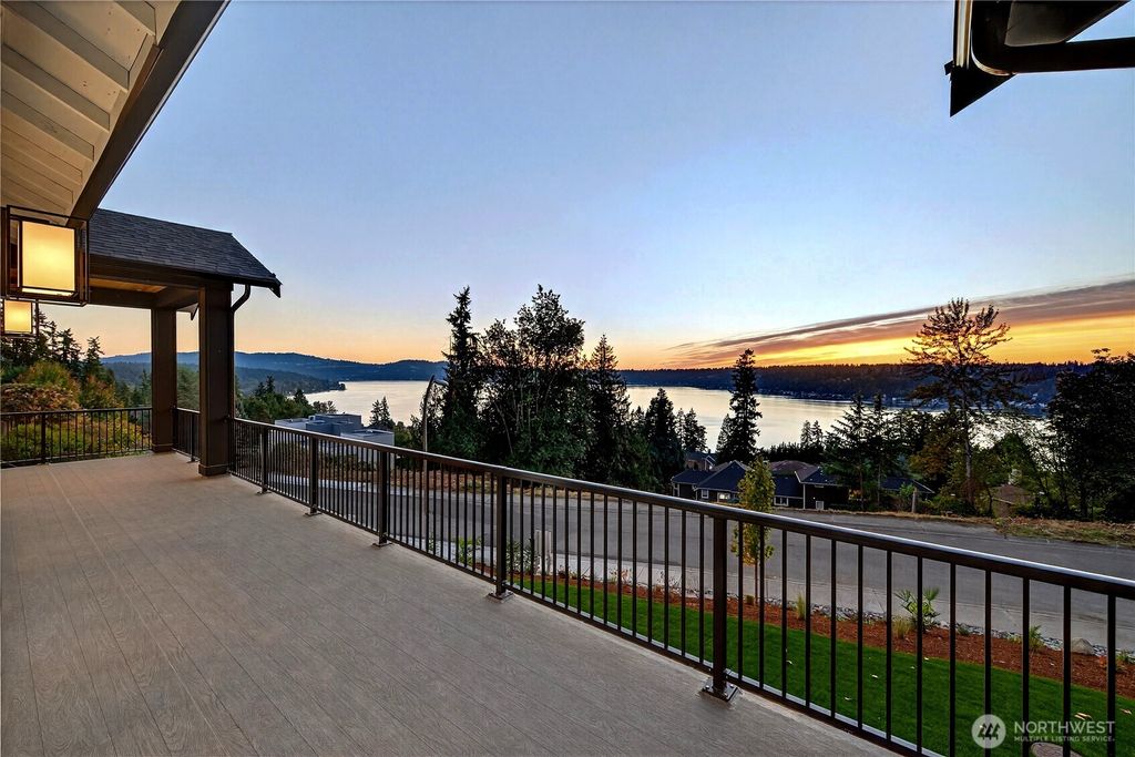 1642 205th Place NE, Sammamish, WA 98074