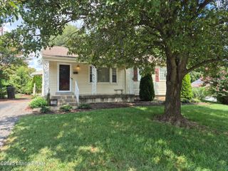 9813 Galene Dr, Jeffersontown, KY 40299
