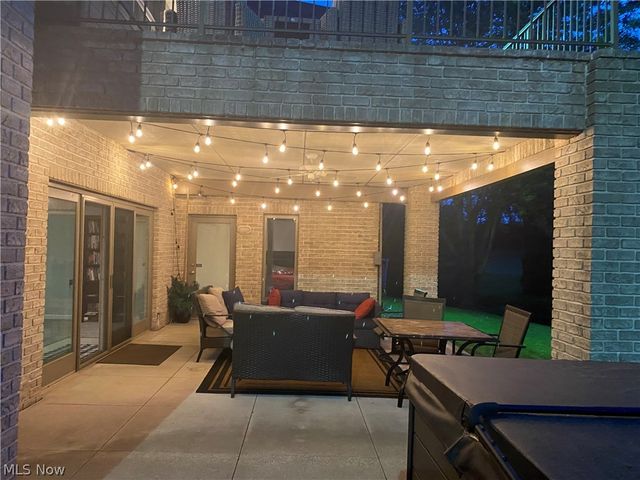 3474 Churchill Downs, Stow, OH 44224