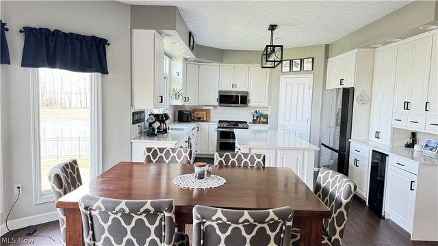 3474 Churchill Downs, Stow, OH 44224