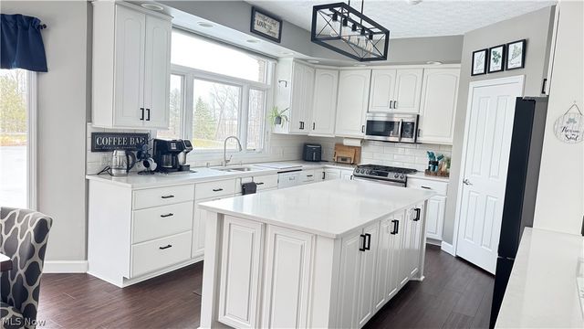 3474 Churchill Downs, Stow, OH 44224