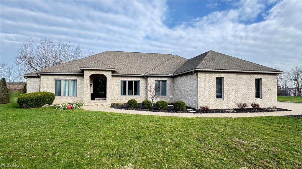 3474 Churchill Downs, Stow, OH 44224