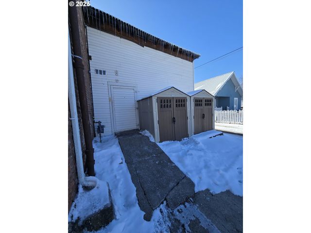 206 S MAIN St, Union, OR 97883