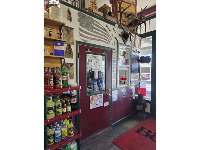 206 S MAIN St, Union, OR 97883