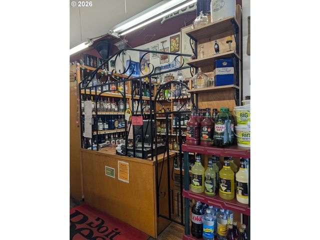 206 S MAIN St, Union, OR 97883