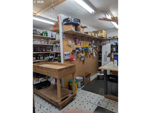 206 S MAIN St, Union, OR 97883