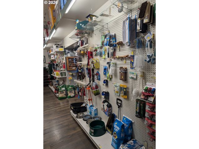 206 S MAIN St, Union, OR 97883