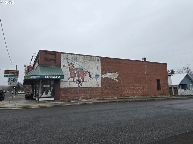 206 S MAIN St, Union, OR 97883