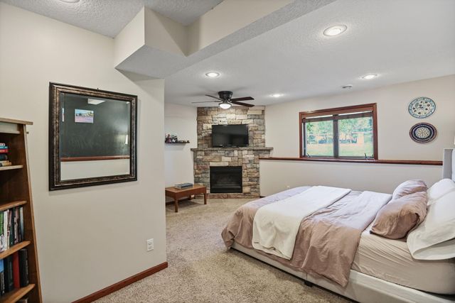 1015 Ferndale Street S, Maplewood, MN 55119