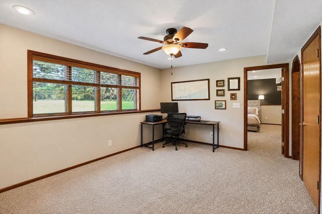 1015 Ferndale Street S, Maplewood, MN 55119