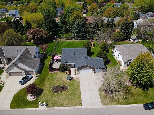 1015 Ferndale Street S, Maplewood, MN 55119