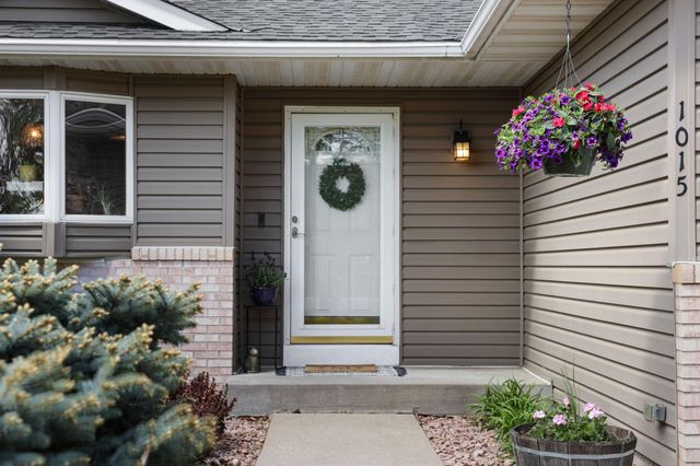 1015 Ferndale Street S, Maplewood, MN 55119