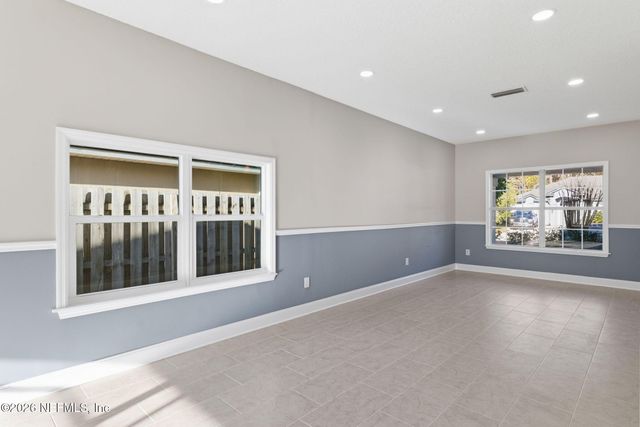 13983 SUMMER BREEZE Drive, Jacksonville, FL 32218