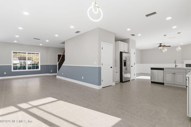 13983 SUMMER BREEZE Drive, Jacksonville, FL 32218