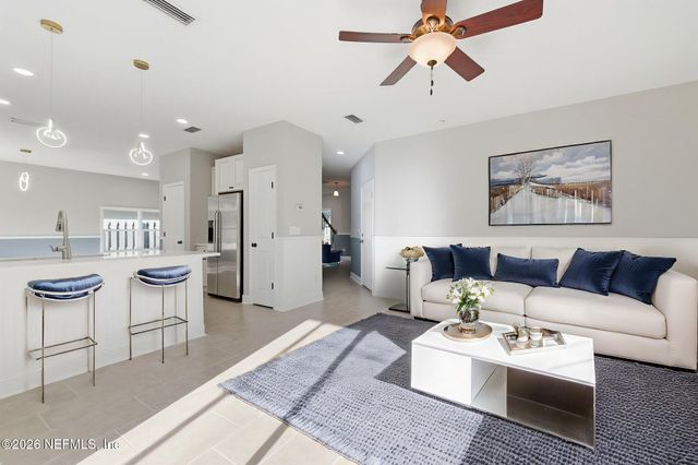 13983 SUMMER BREEZE Drive, Jacksonville, FL 32218