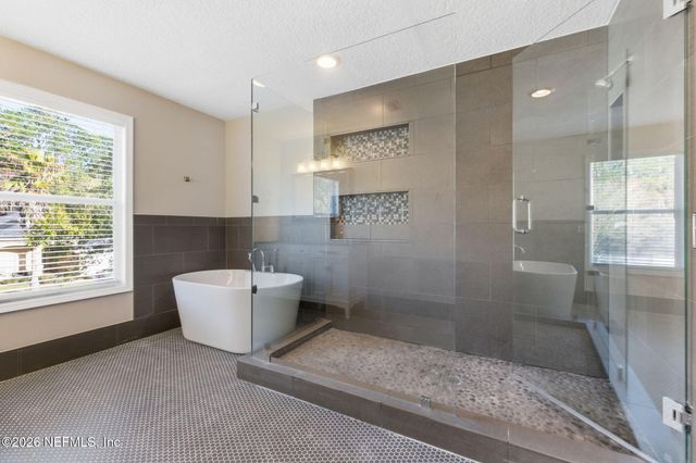 13983 SUMMER BREEZE Drive, Jacksonville, FL 32218