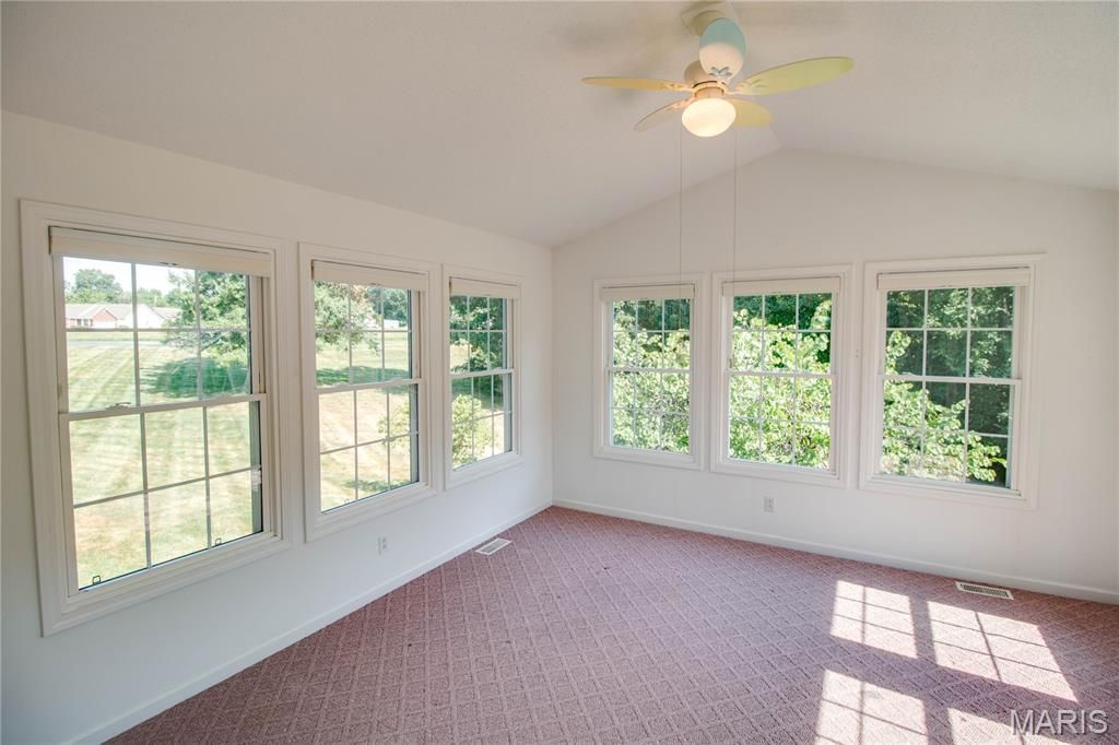 Image 25 of property listing at 5219 Willis Avenue, Godfrey, IL 62035