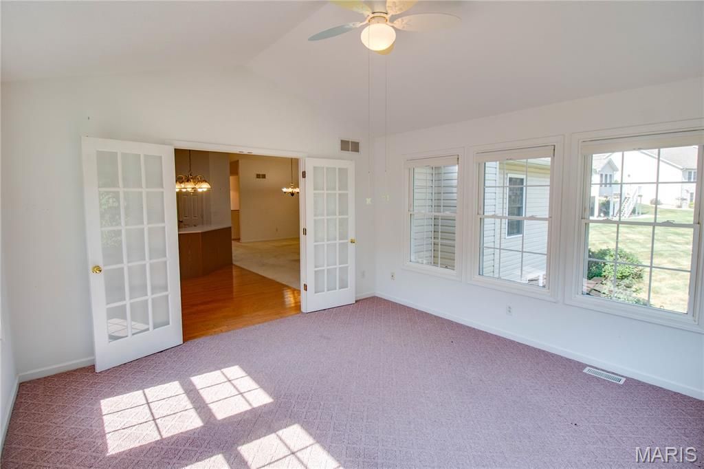 Image 28 of property listing at 5219 Willis Avenue, Godfrey, IL 62035