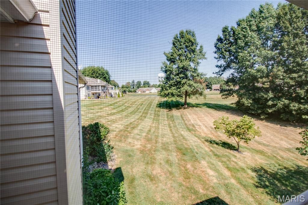 Image 30 of property listing at 5219 Willis Avenue, Godfrey, IL 62035