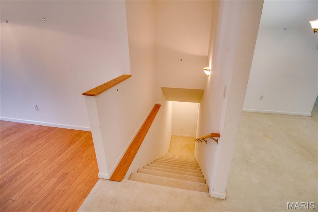 Image 46 of property listing at 5219 Willis Avenue, Godfrey, IL 62035