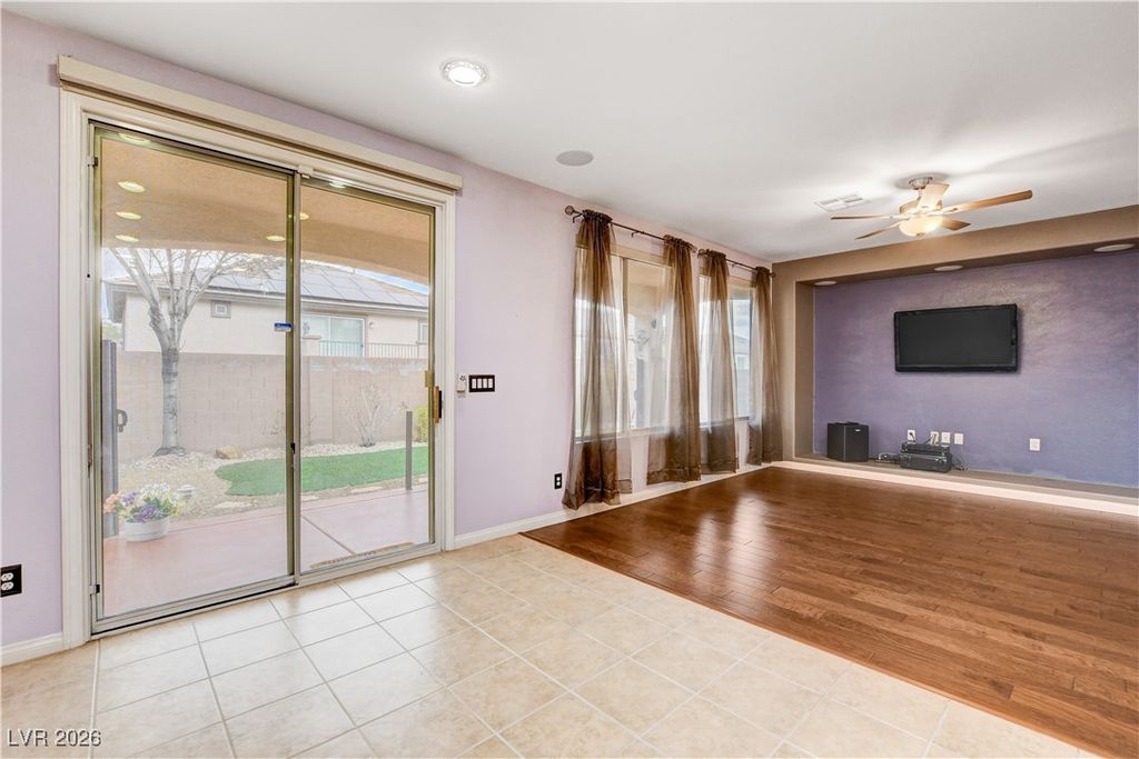 Image 19 of property listing at 7746 Tree Lane Peak Court, Las Vegas, NV 89166