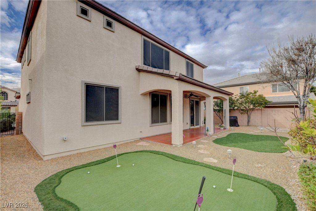 Image 6 of property listing at 7746 Tree Lane Peak Court, Las Vegas, NV 89166